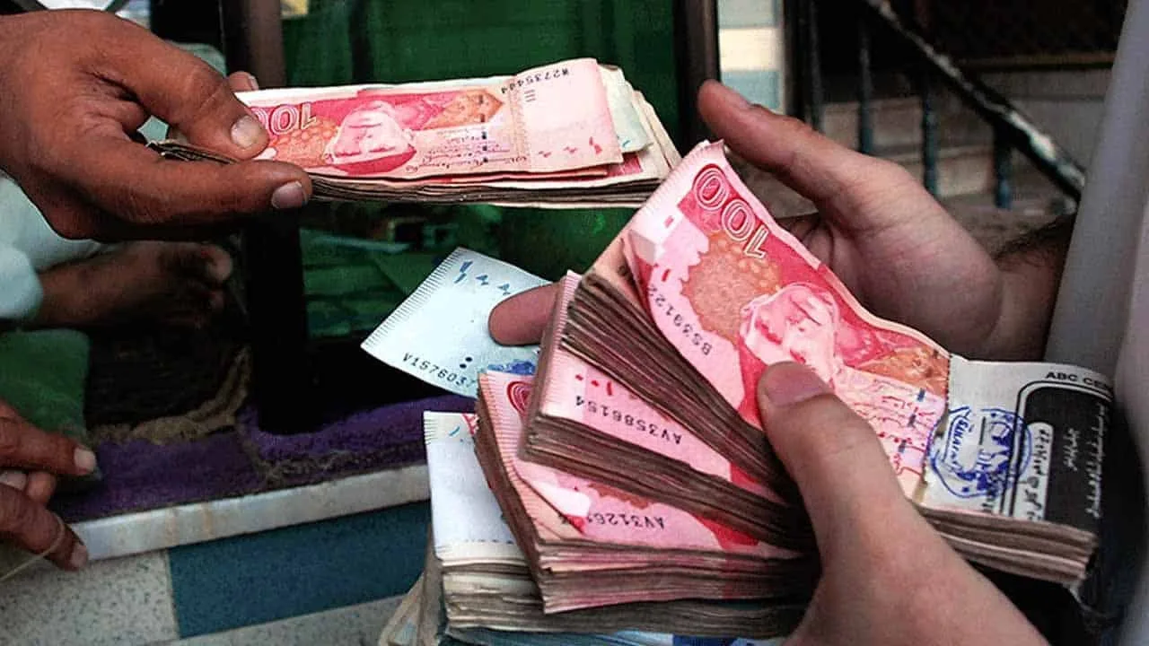 Rupee loses momentum, depreciates to settle at 279.12 against US dollar