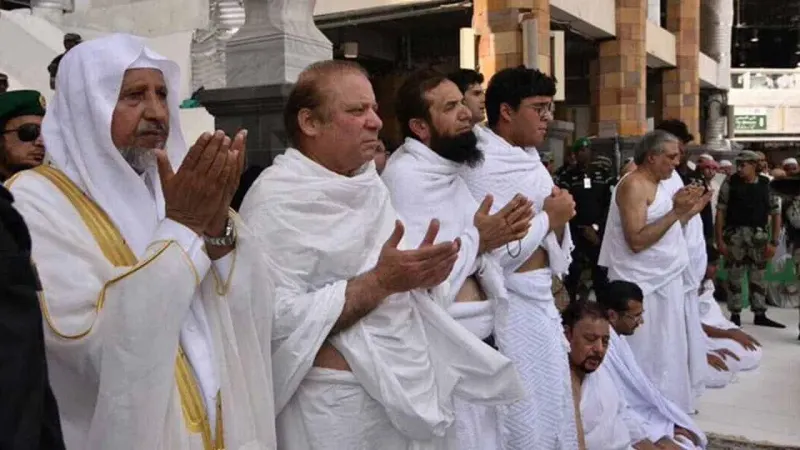 Ex-Pakistani PM Nawaz Sharif arrives in Saudi Arabia to perform Umrah