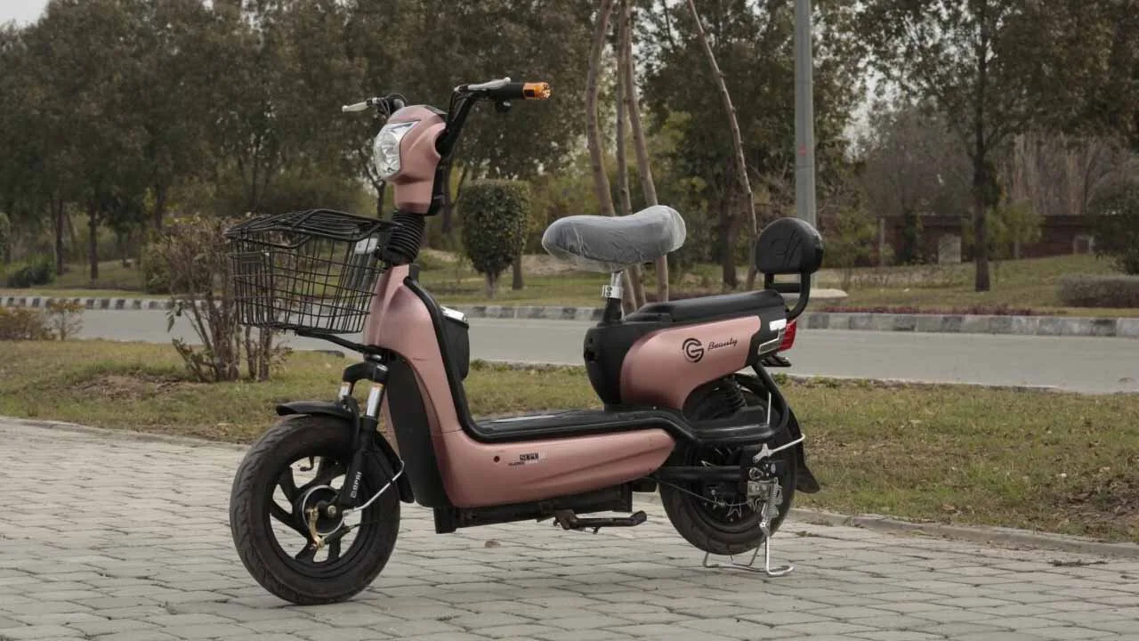 Govt approves interest-free loan scheme for e-bikes, e-rickshaws 