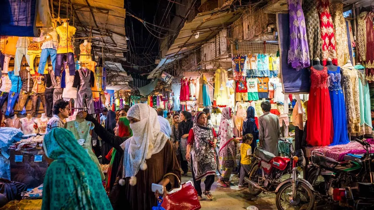 Markets allowed to remain open till 1am