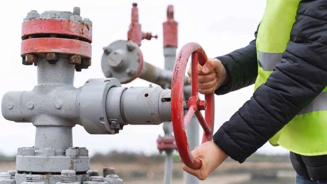 OPEC+ Announces Surprise Output Cuts, Sending Oil Prices Soaring by $5 per Barrel