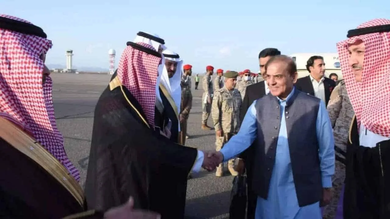 Pakistan and Saudi Arabia Expected to Sign $2 Billion Deposit Deal After Eid