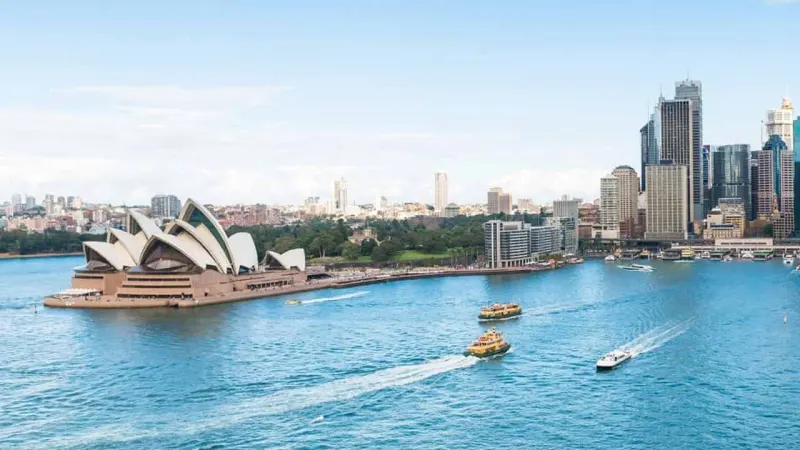 Over 15,000 Pakistani Students Pursuing Education in Australia