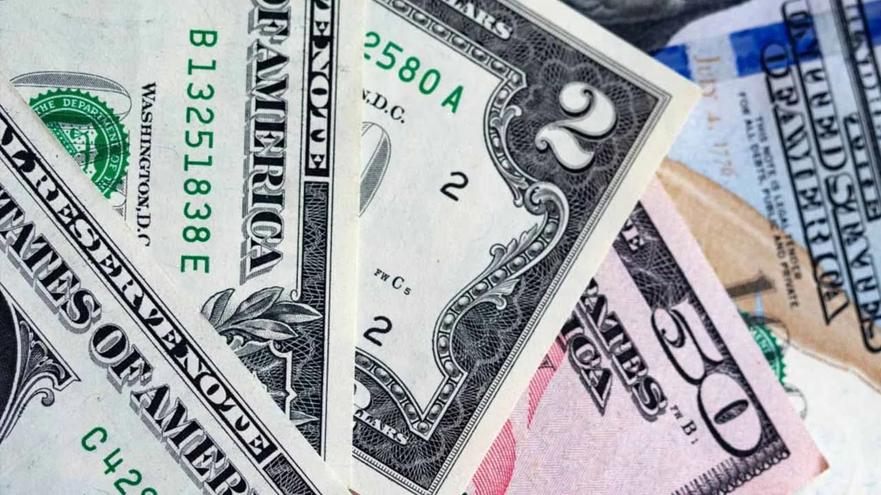 UAE's Cash Pledge Boosts Demand for Dollar-Denominated Govt Bonds