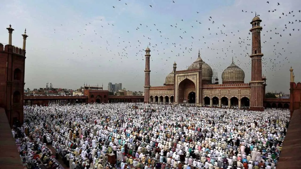 Pakistan celebrates Eid ul Fitr with religious zeal, fervour today