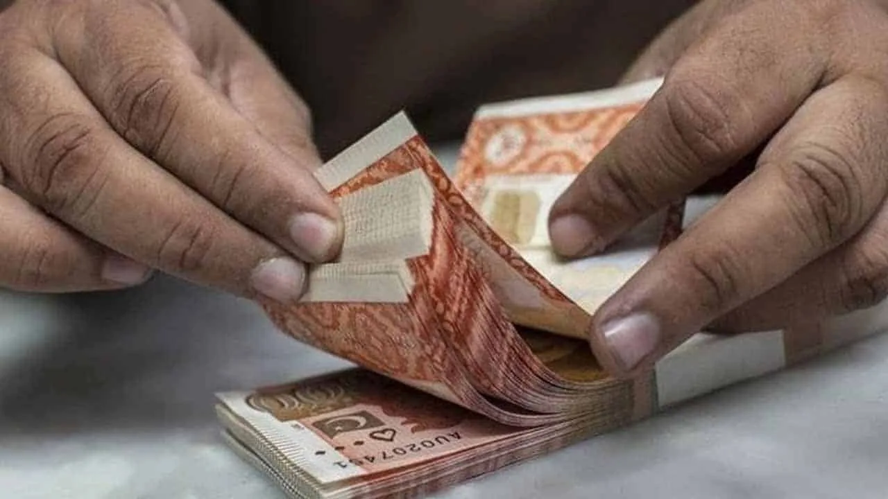 Rupee expected to hold steady against dollar after Eid break