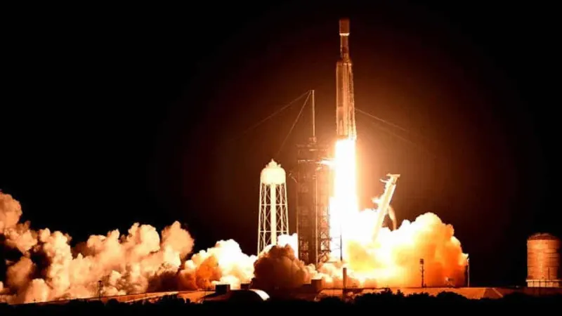 SpaceX Falcon Heavy launched the first broadband satellite ViaSat-3 into orbit
