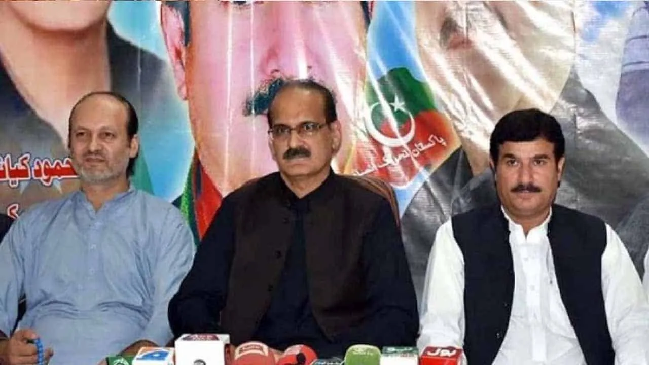 Amir Mehmood Kayani decides to quit PTI over May 9 violence