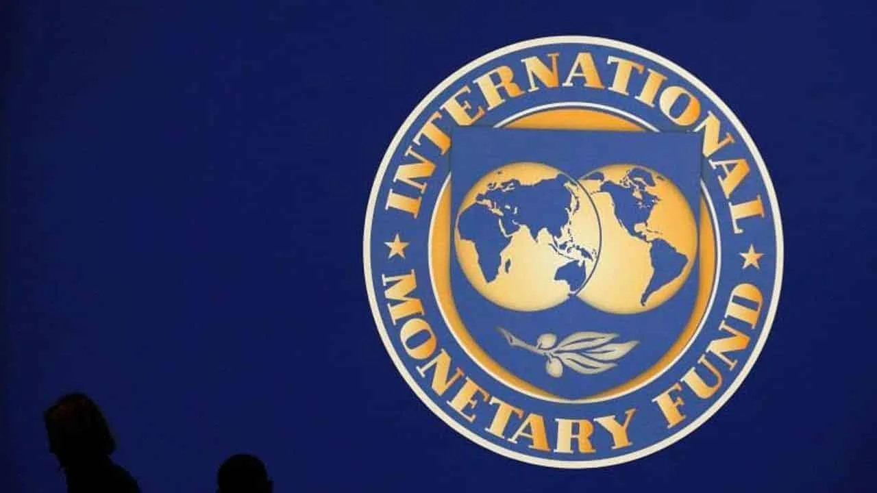 IMF Wants Pakistan to Further Increase Interest Rates to Fight Inflation