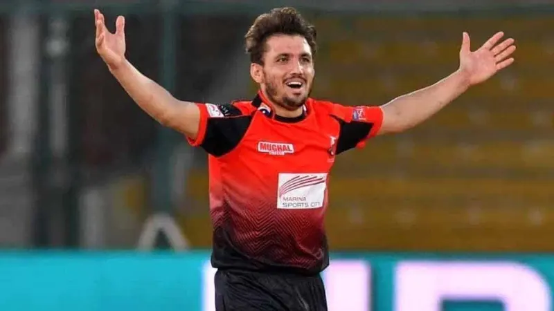 Derbyshire coach Mickey Arthur showers praise on Pakistan pacer Zaman Khan