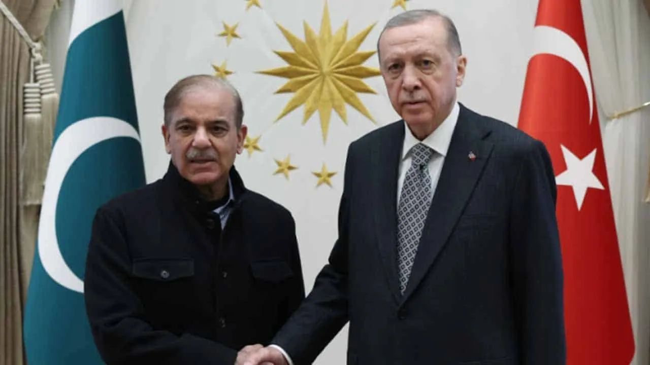 PM Shehbaz congratulates Erdogan for re-elected as president