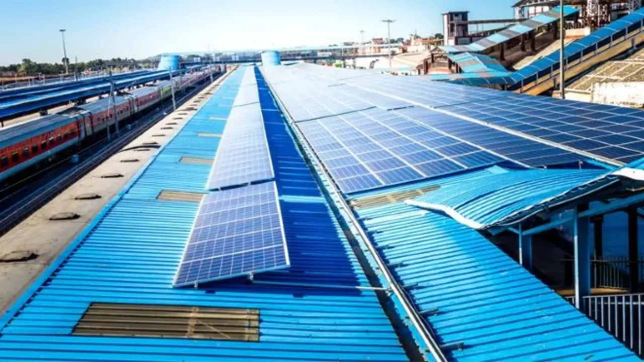 Railway stations to get solar panels