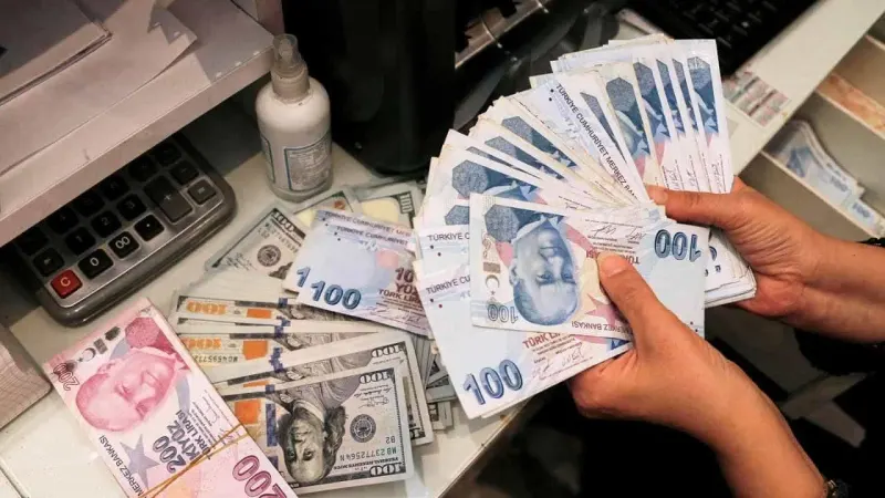 Turkish lira hits record low