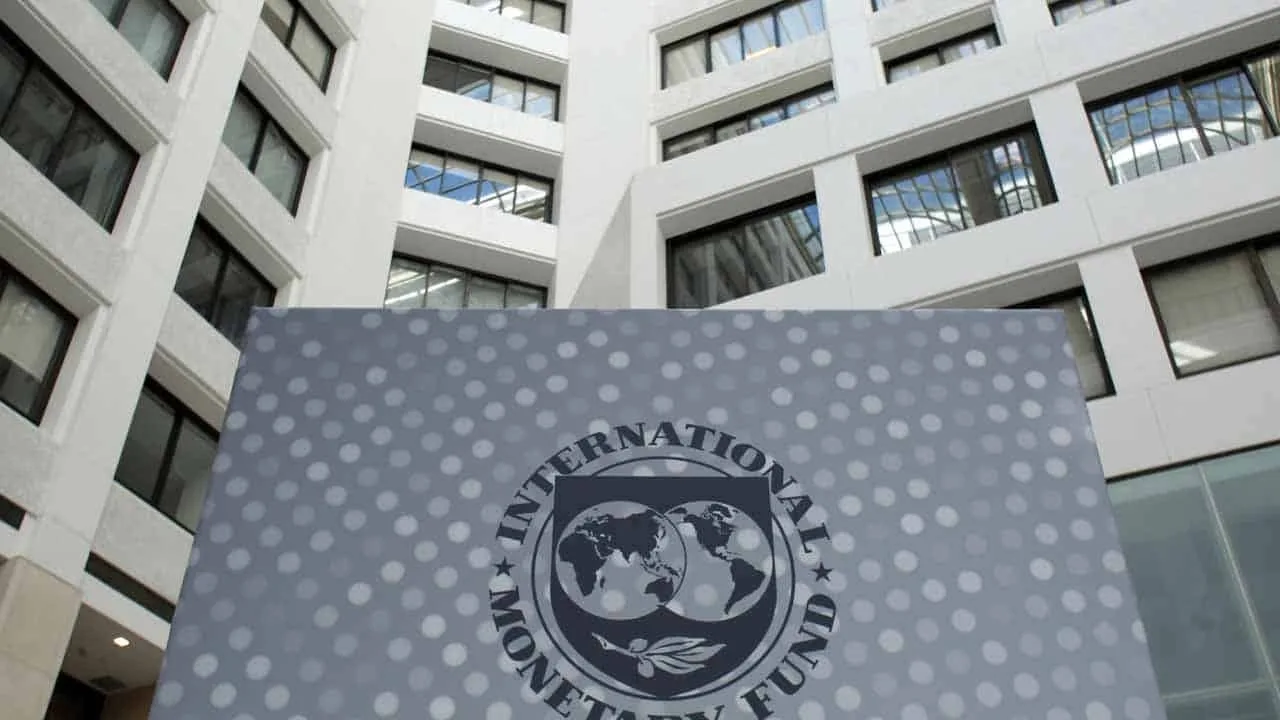 Pakistan faces last IMF board review before passing crucial budget