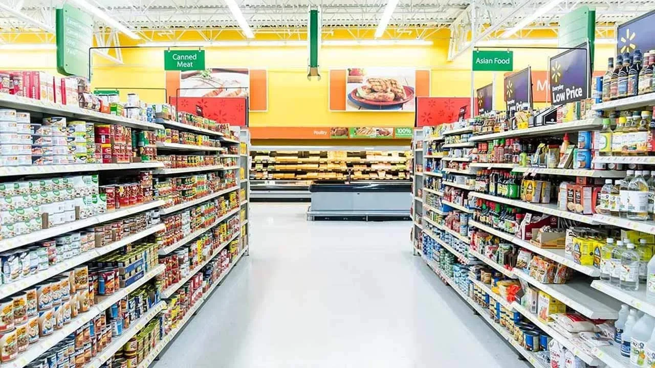 Dollar crunch to force import suspension of eatables, drinks in Pakistan