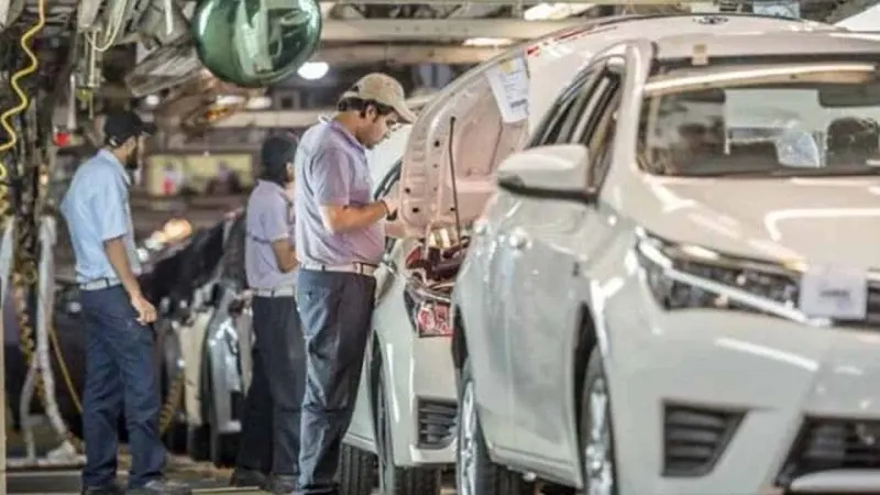 Pakistan's Toyota manufacturer shuts down plant for two weeks