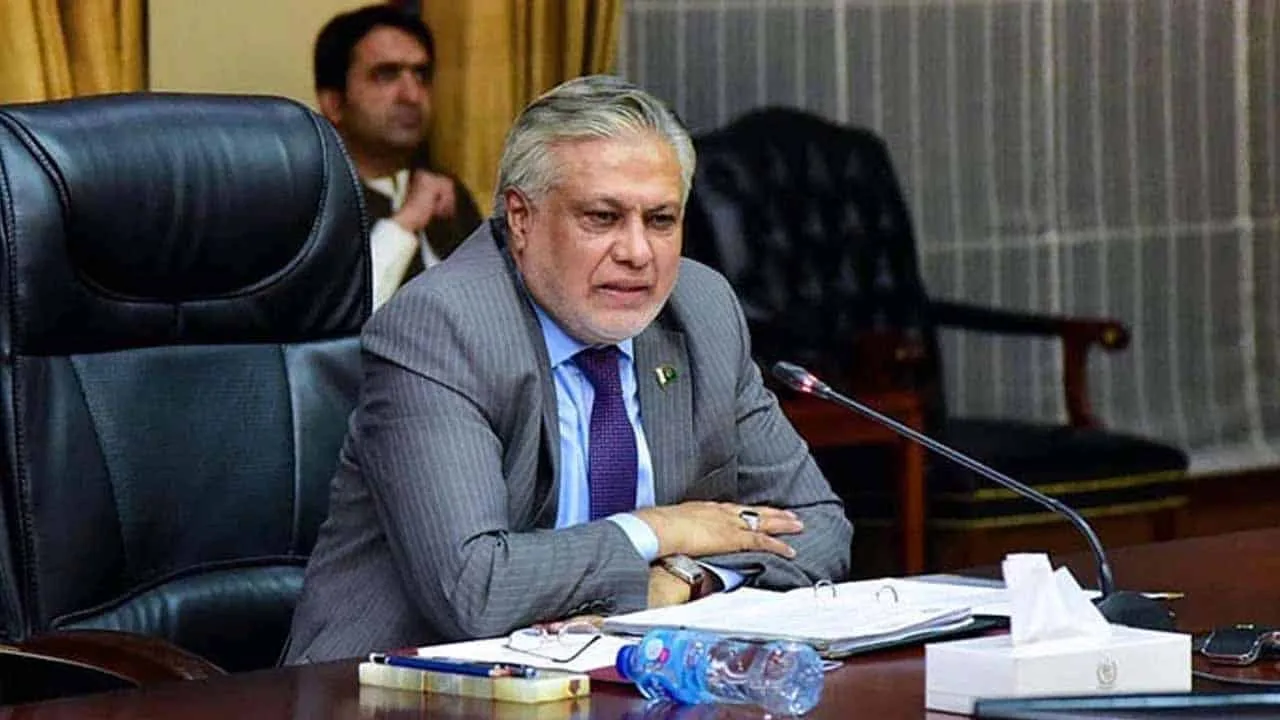 PML-N wants Ishaq Dar as interim-PM