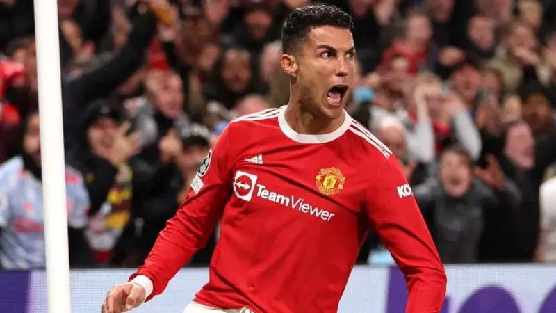 Cristiano Ronaldo overtakes Messi as world’s highest-paid athlete