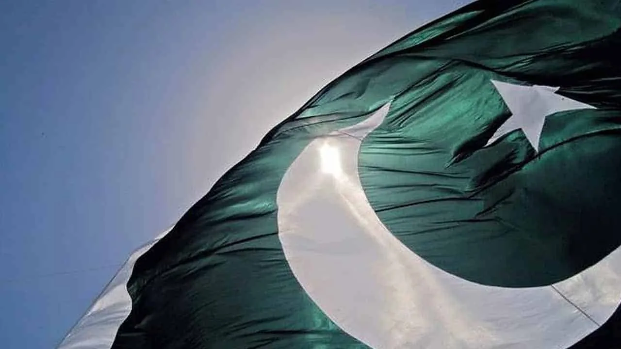76th Independence Day is celebrated with national spirit