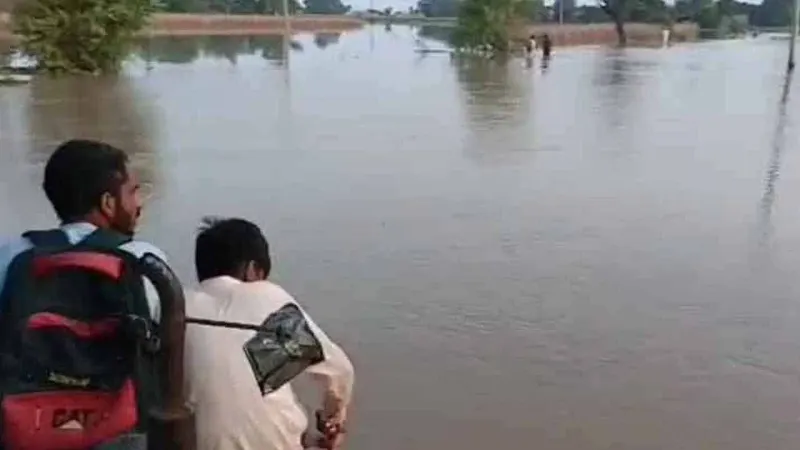 Moderate, high-level flood expected at Ganda Singhwala in 24 hours