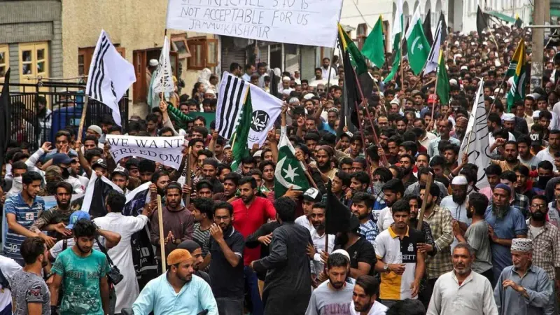 Kashmiris on both sides of LoC observe Youm-e-Istehsal todayKashmiris on both sides of LoC observe Youm-e-Istehsal today