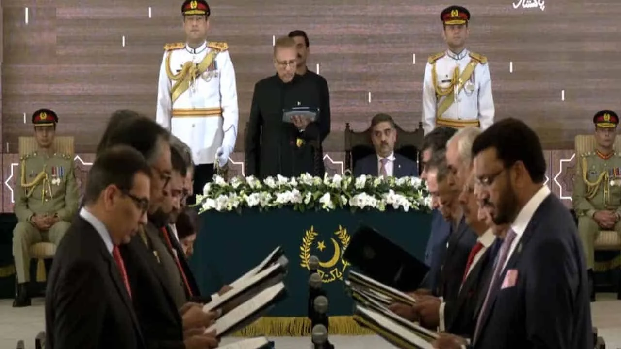 Ministers of interim PM Kakar’s 18-member cabinet take oath
