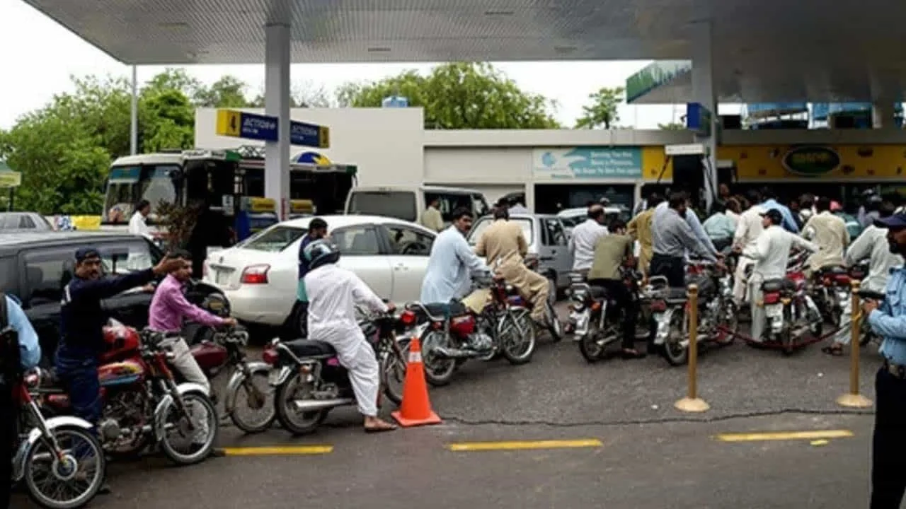 Caretaker Govt raises Petrol by Rs18, Diesel by Rs20 to Rs290.45 and Rs293.40 per litre