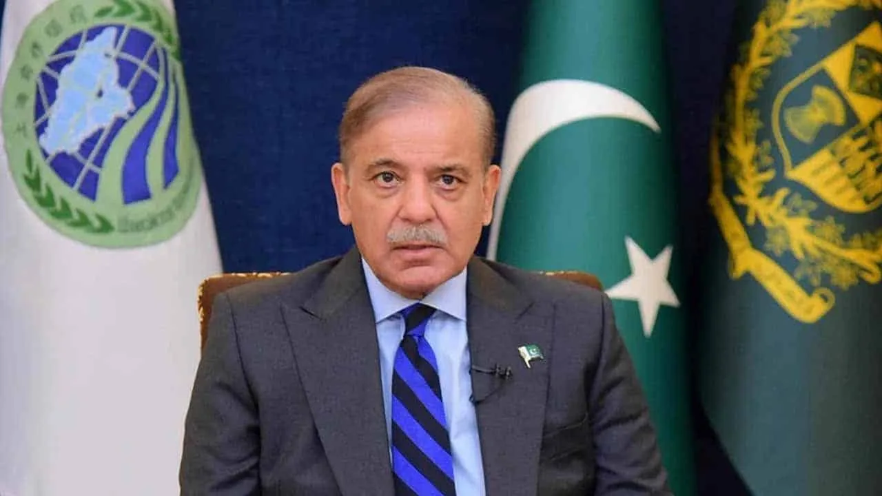Economic stabilisation: PM praises role of business community