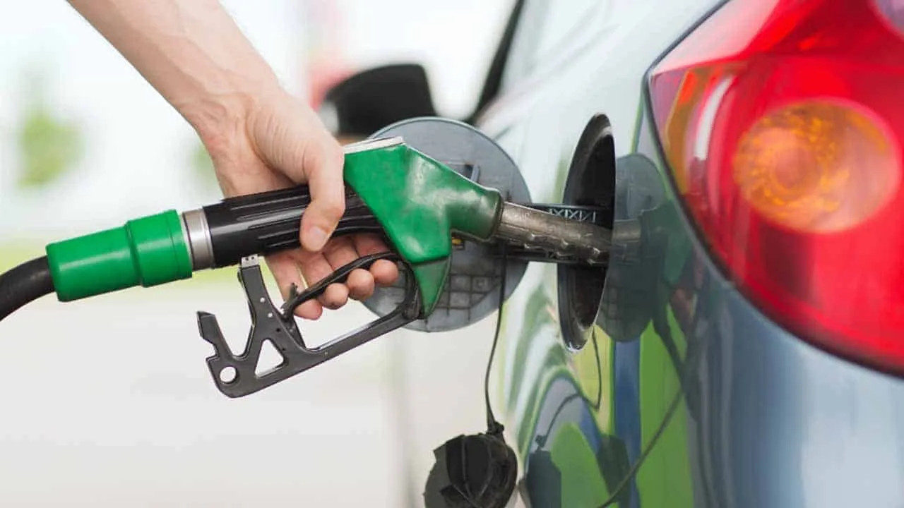 Petrol may go down in Pakistan from Oct 1