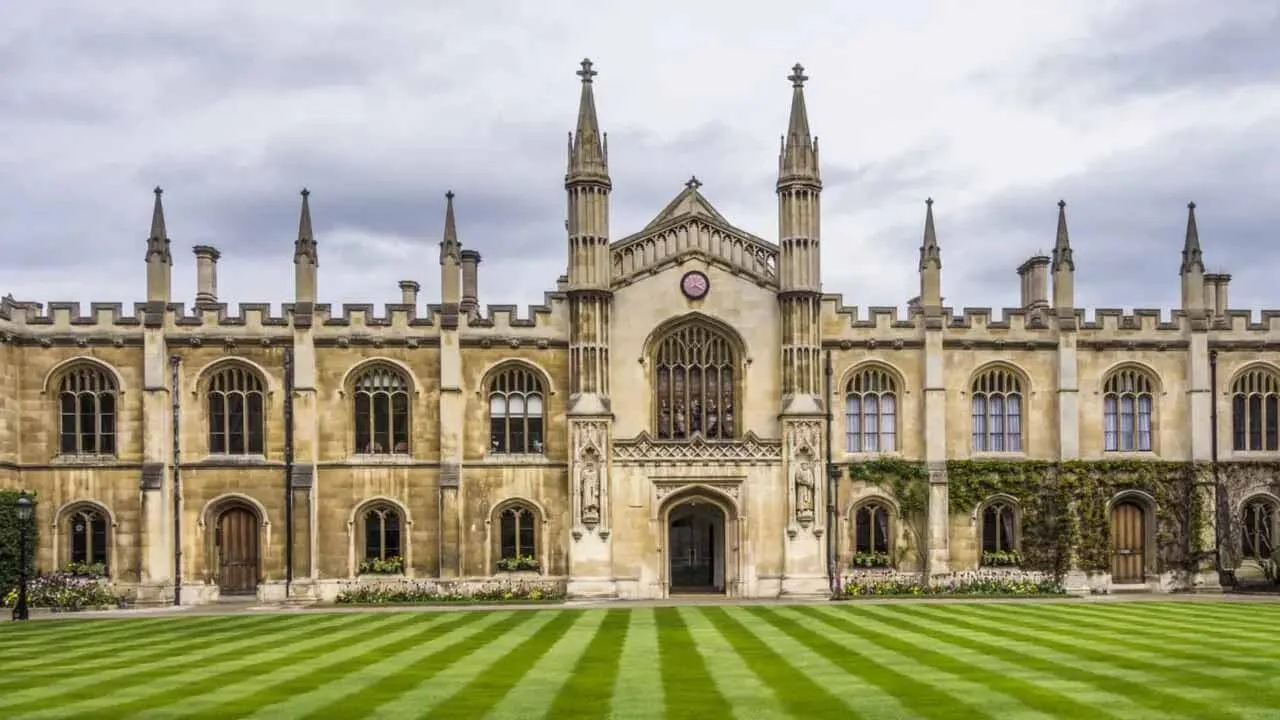 Bill Gates Fully Funded Scholarships at University of Cambridge, UK for International Students Including Pakistanis