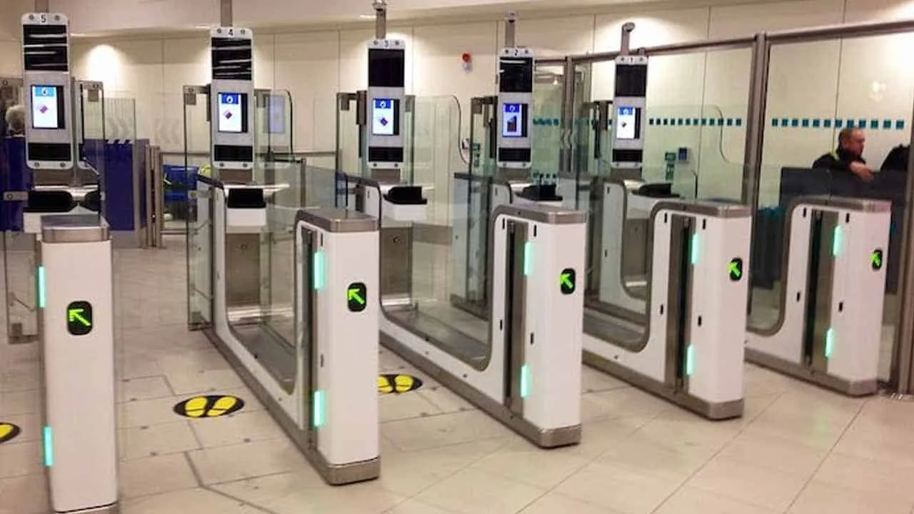 All airports in Pakistan to get e-gates