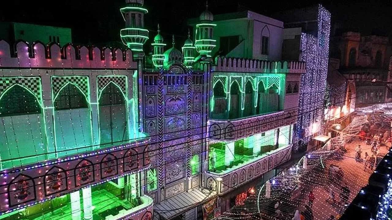Pakistan celebrates Eid Milad-un-Nabi (PBUH) with religious zeal, fervor
