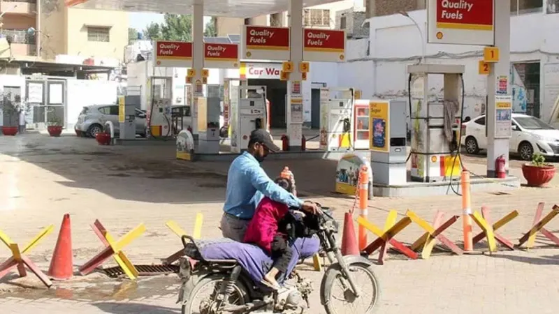 Petroleum Dealers Threaten Nationwide Strike