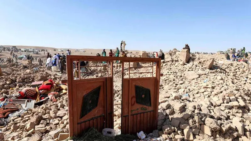 Pakistan to send medical teams to aid quake-hit Afghans