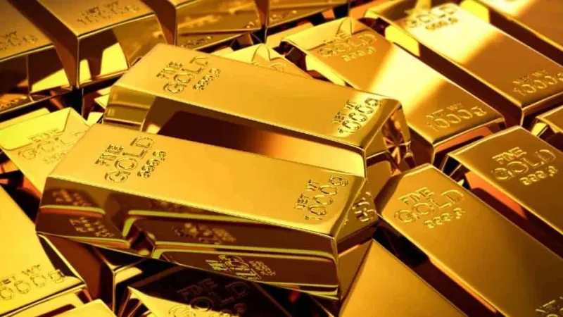 1 tola gold rate in Pakistan today, 29 January 2024, stands at Rs. 220,600 per tola for 24-karat gold, and Rs. 189,129 for 10 grams, as per the latest updates from the Karachi, Multan, and Lahore bullion markets. These fluctuations are closely tied to changes in the value of the US Dollar, highlighting the link between currency values and gold prices. The gold price is rising globally at $2031 per ounce. It is considerable that gold prices in Pakistan can have huge ups and downs a second time due to the global gold market.