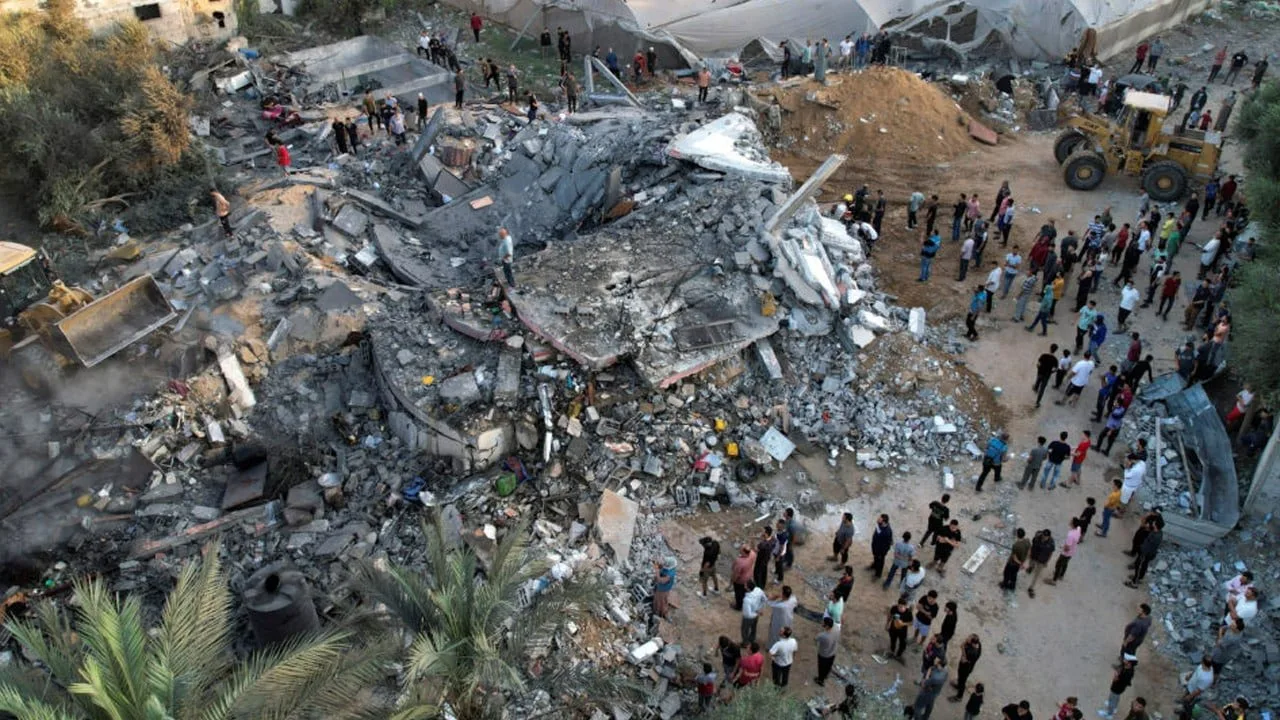 Hamas says ‘heavy fighting’ in Gaza as Israel steps up ground operation