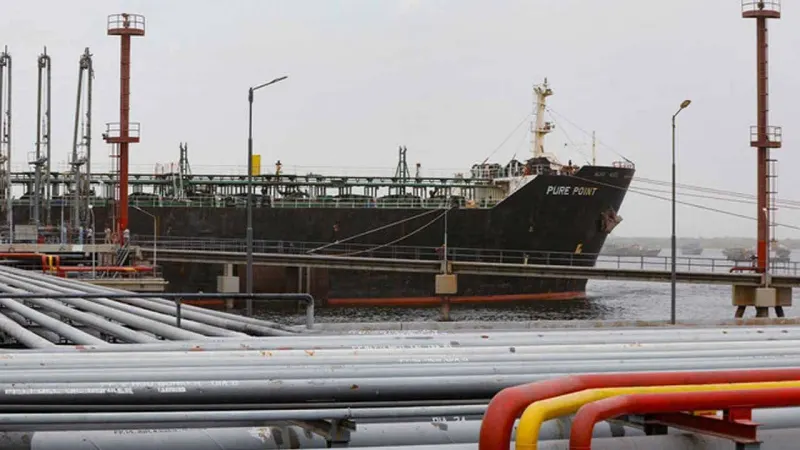 Cnergyico imports Pakistan’s first private-sector Russian crude cargo