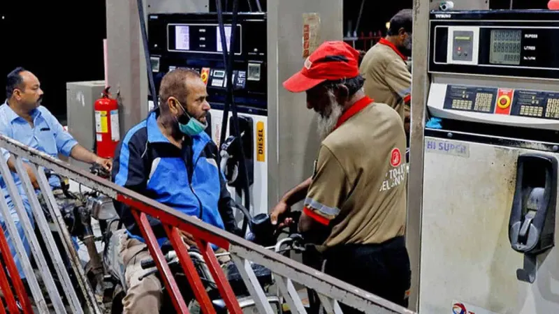 Expected petrol prices in Pakistan from November 1
