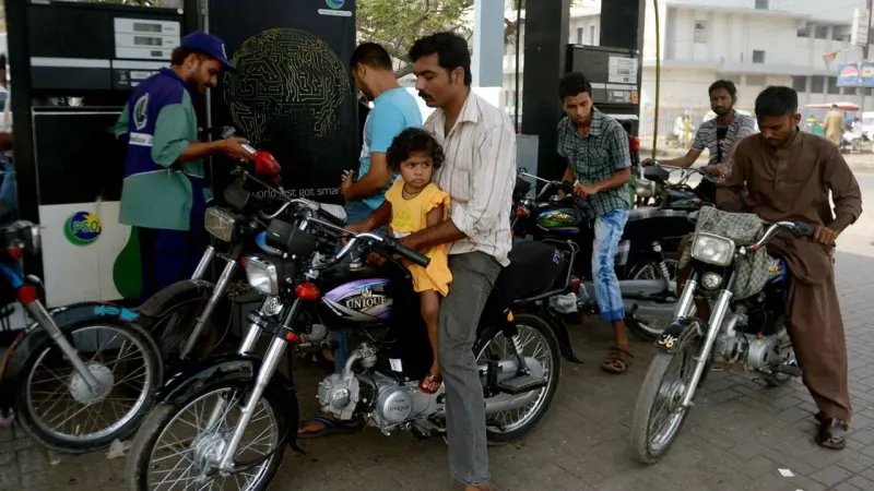 Pakistan Expects Big Relief in Petrol, Diesel prices for Second Half of October