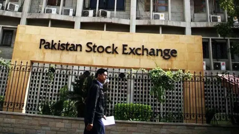 KSE-100 Index Briefly Surpasses 50,000 Mark after 6 years