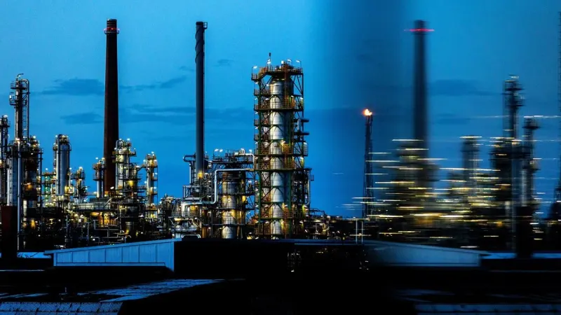 Pakistan Expects $10 Billion Refinery Agreement with Saudi Arabia in 2023