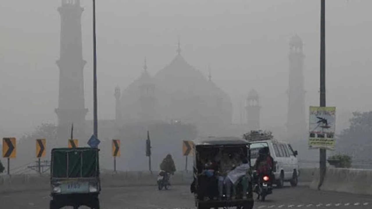 LHC issues new directives for schools closure in Punjab