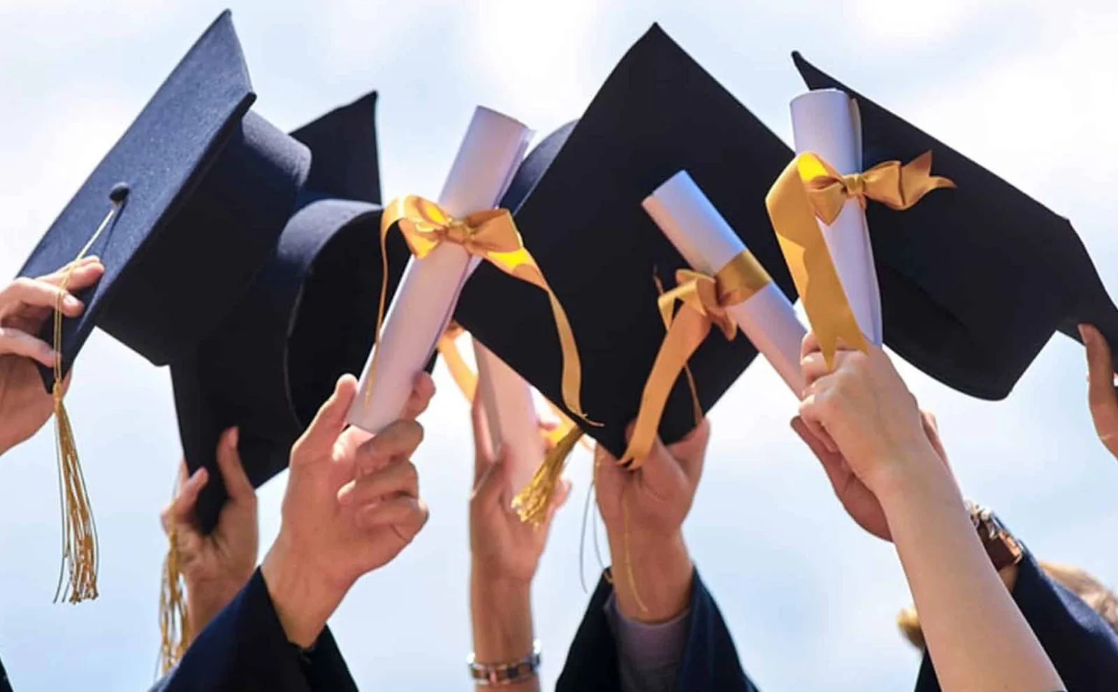 China announces scholarships for Pakistani students, scholars