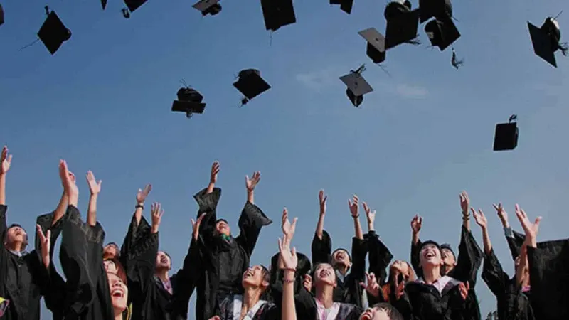 US Announces 'Need-Based' Scholarships for Pakistani Students