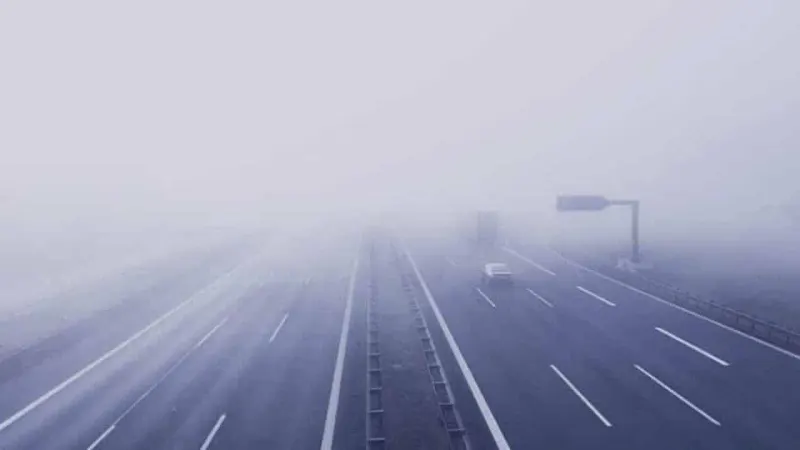 Motorway M-2 and M-3 closed due to Dense Fog for Safety Concerns
