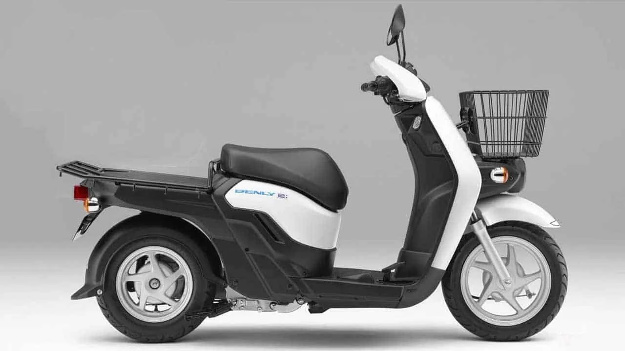 Punjab Govt to Distribute 10,000 e-Bikes Among Students