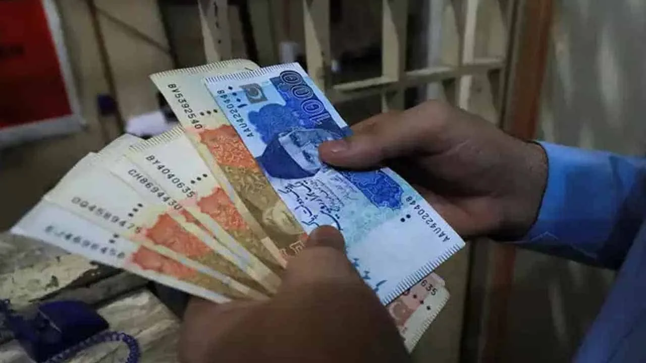 US Dollar vs Pakistani Rupee Rate Today – December 15, 2023