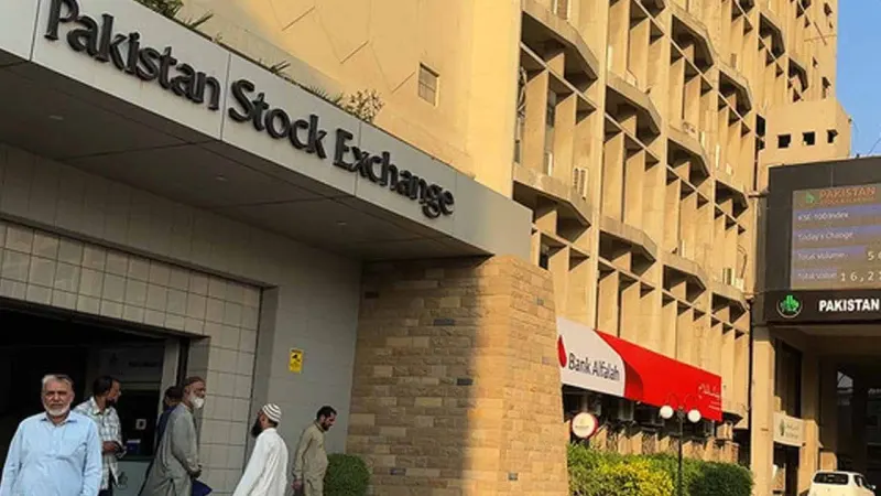 Stock Exchange Winning Back Ground as Pak-Iran Tensions Ease