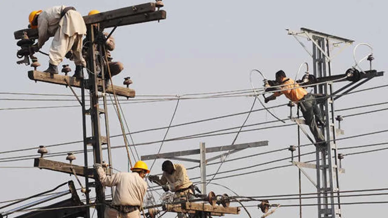 Pakistan Recovers Over Rs75 Billion in Ongoing Campaign Against Electricity Theft