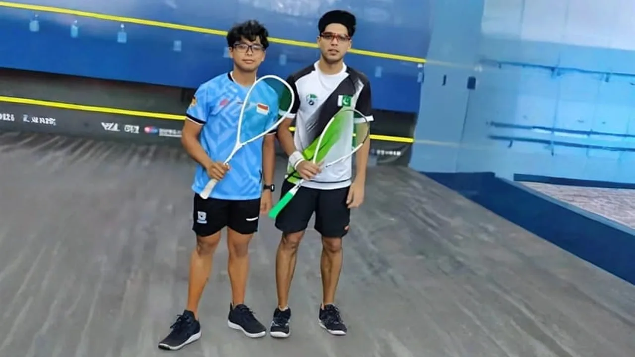 Squash: Pakistani Juniors Impress at Asian Championship